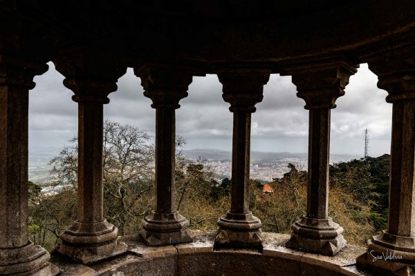 Vista de Sintra, desde el Palacion de Pena, Portugal